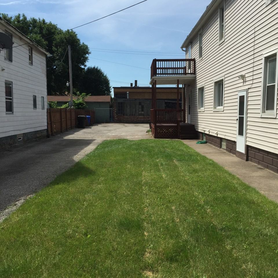 Buhrer Ave & W 14th St #3 - Photo 2 of 18