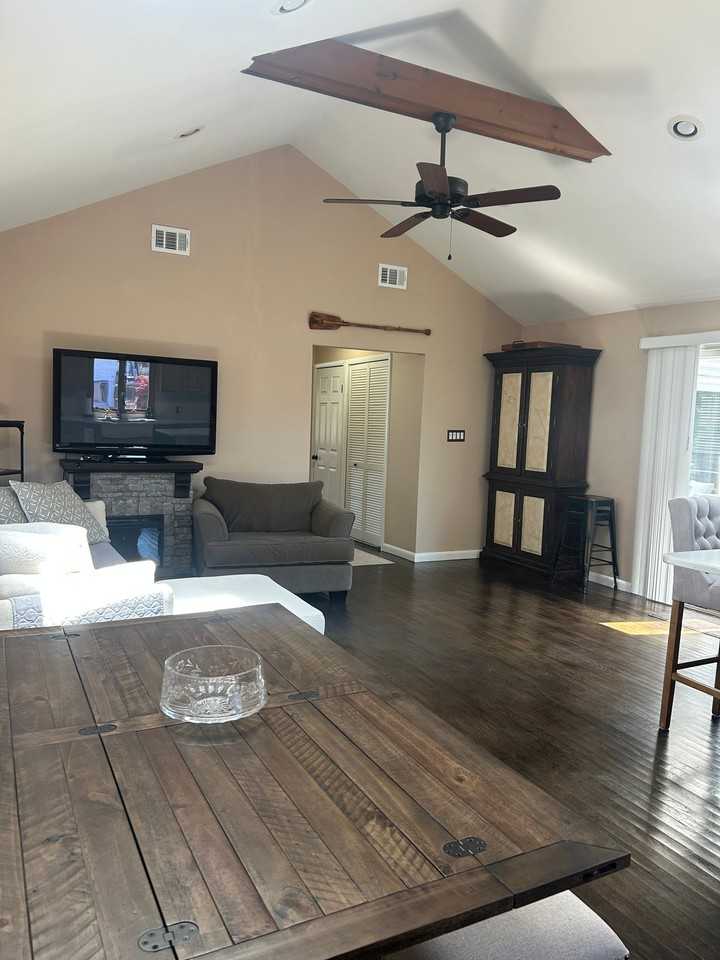 95 Ward Ave - Photo 4 of 22