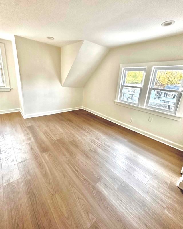75 Willowdale Ave #3 - Photo 3 of 9
