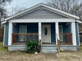 2418 Taylor St - Photo 1 of 1