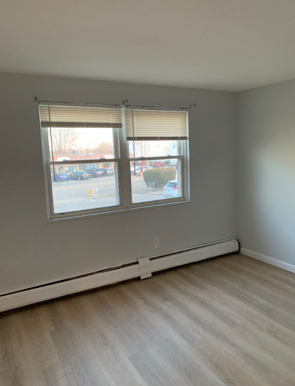 136 George St #7 - Photo 3 of 8