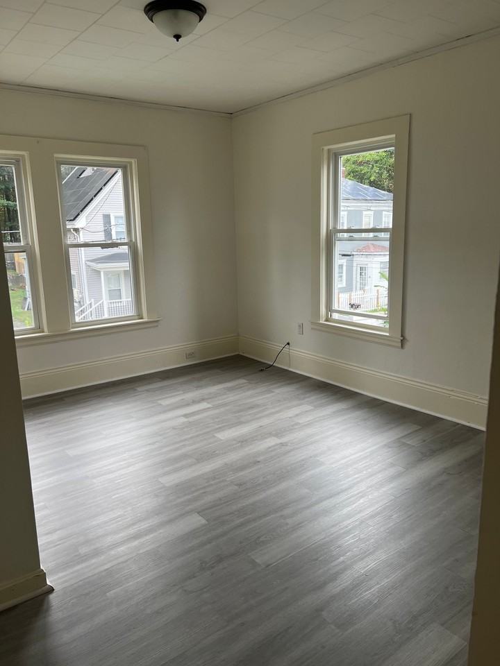 23 Belmont St #2 - Photo 4 of 12