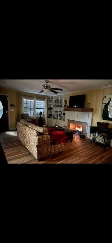 437 W Lee Ave - Photo 2 of 11