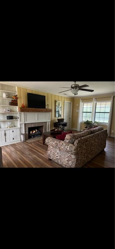 437 W Lee Ave - Photo 3 of 11