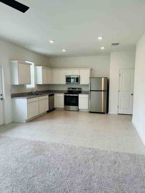 2637 Buttercup Ave - Photo 3 of 16