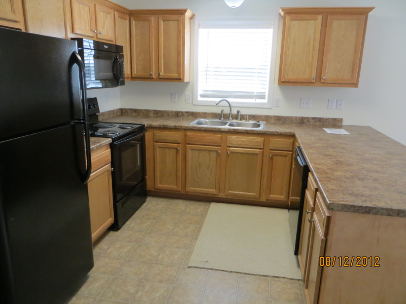 45 Hillside St #C - Photo 4 of 11