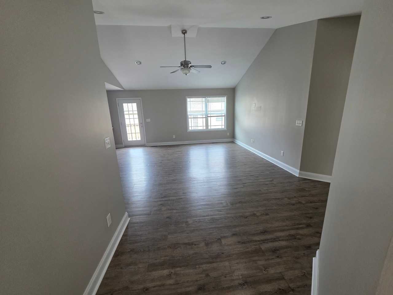 1608 Bobby Nichols Dr - Photo 2 of 10