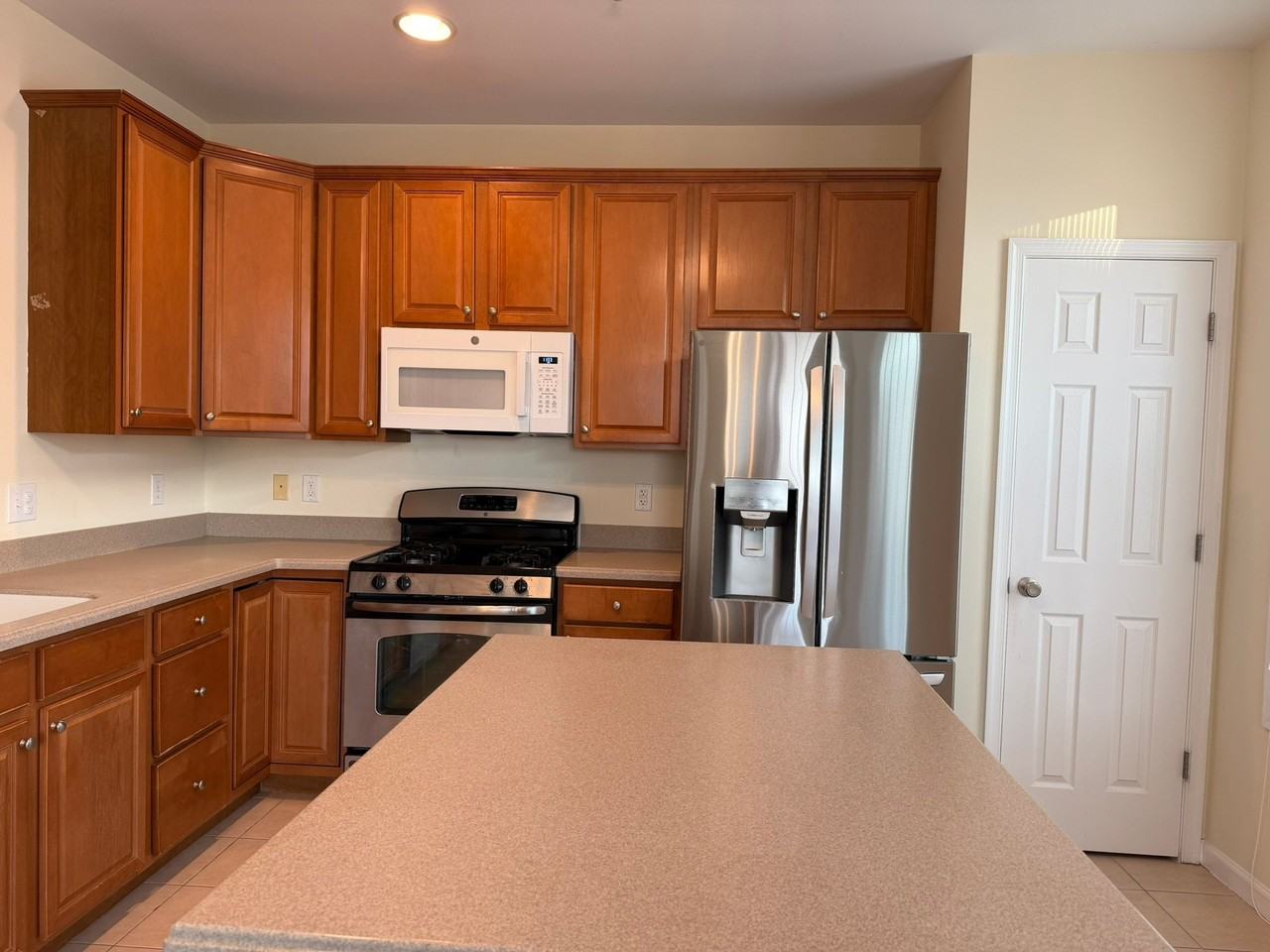 215 Mallard Ln - Photo 5 of 28