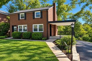 featured image of 172 Rose Ave