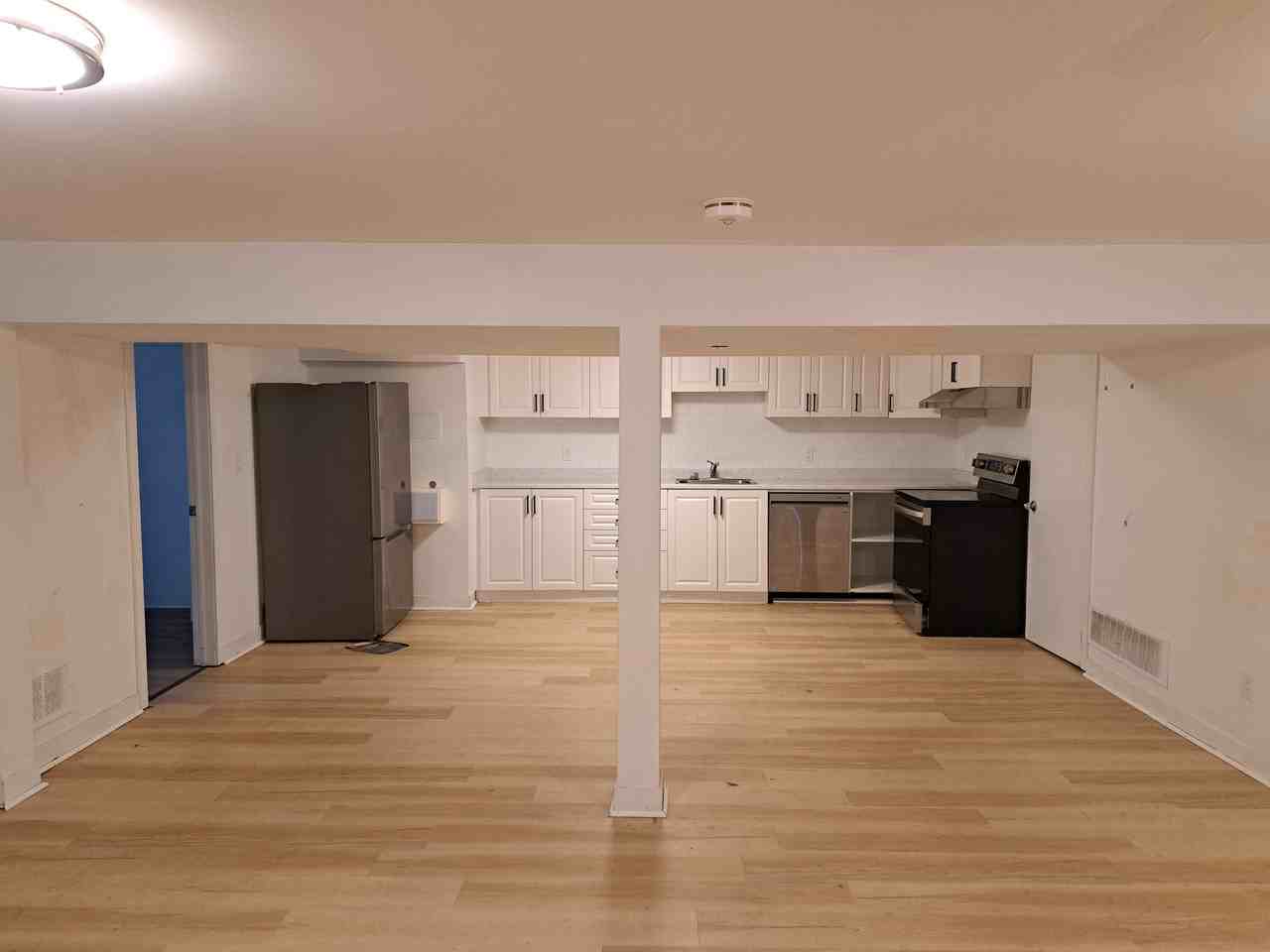 1259 Algonquin Boulevard - Photo 2 of 10