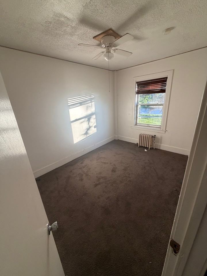 423 Washington St #103 - Photo 2 of 7