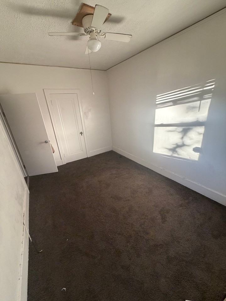423 Washington St #103 - Photo 3 of 7