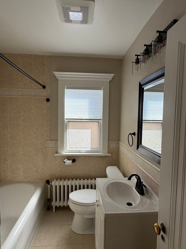 1907 E Wood Pl #1907 - Photo 6 of 10