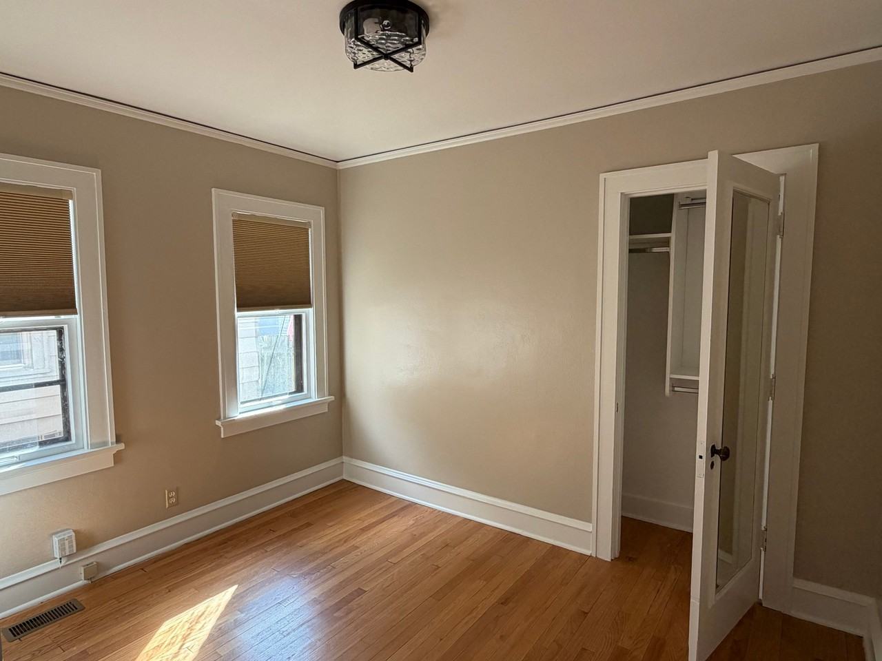 1907 E Wood Pl #1907 - Photo 7 of 10