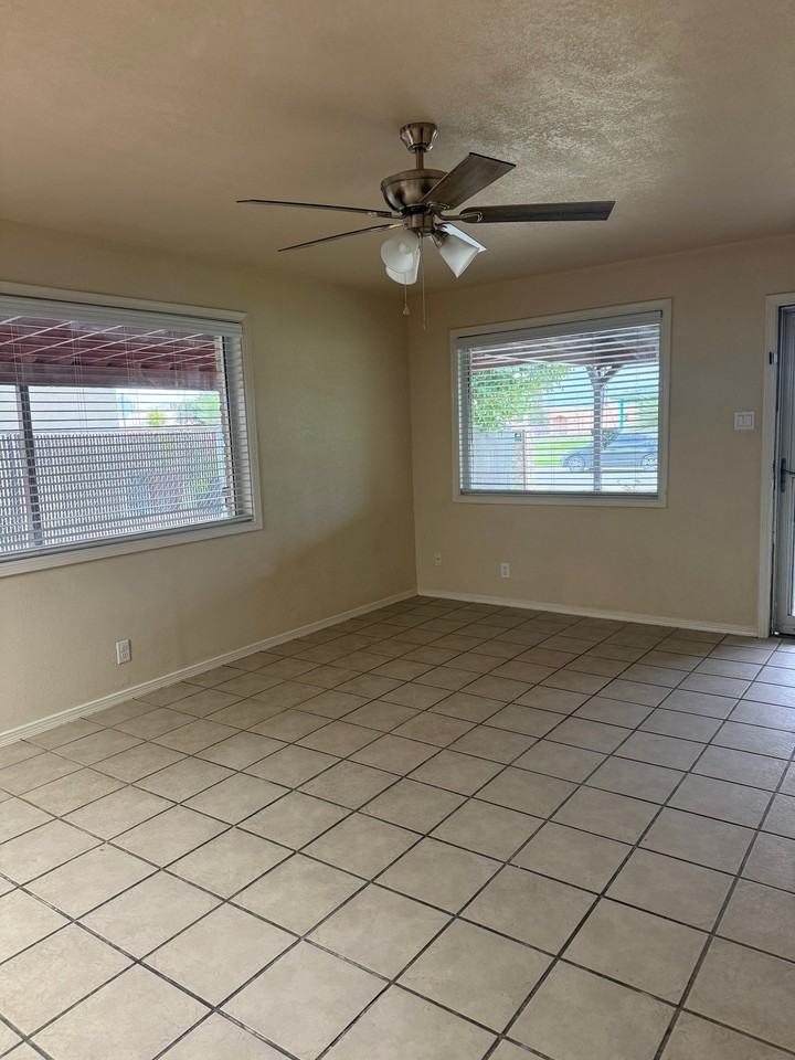 9289 Leonardo Ave - Photo 5 of 13