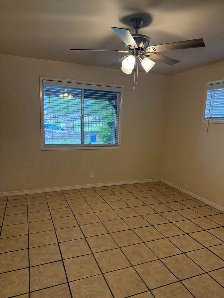 9289 Leonardo Ave - Photo 6 of 13