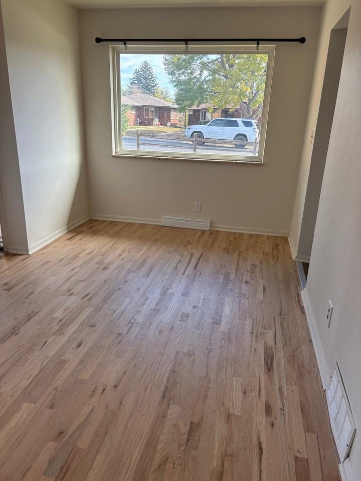 2021 Marshall St - Photo 3 of 8