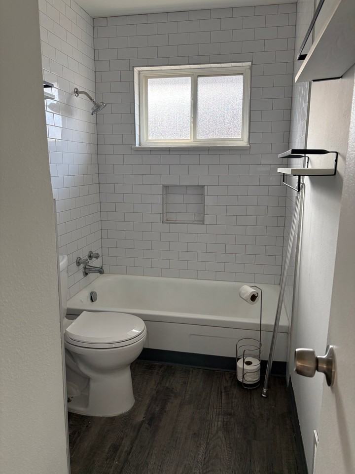 2021 Marshall St - Photo 4 of 8