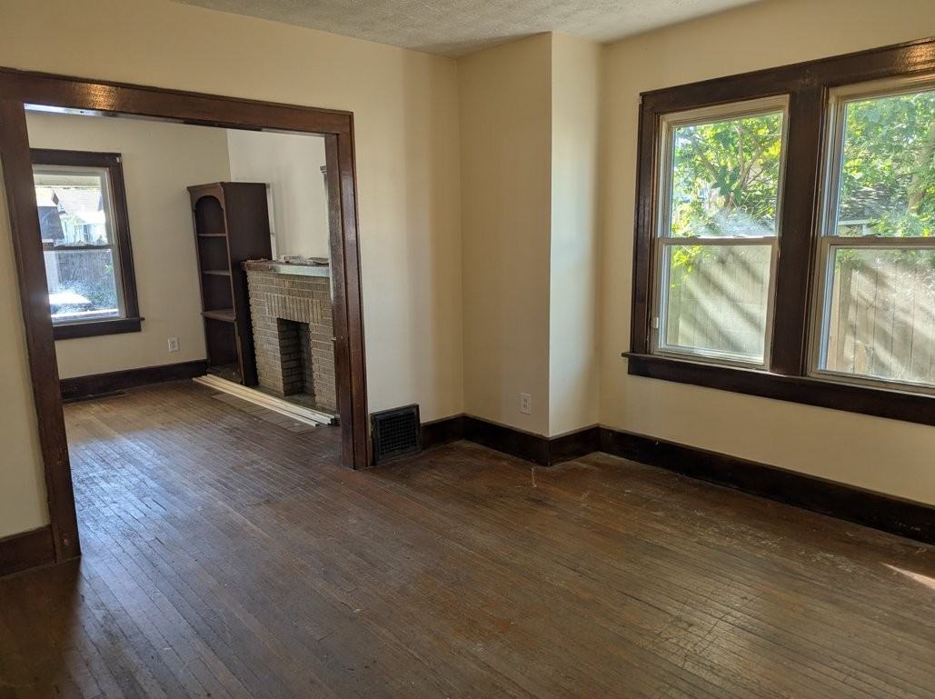 3015 12th St Sw - Photo 4 of 20