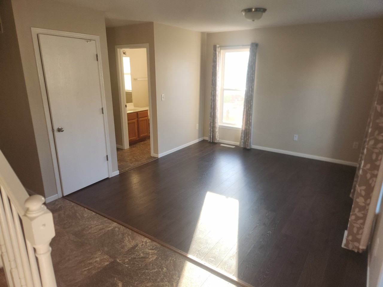 410 Oak Park Cir - Photo 7 of 23