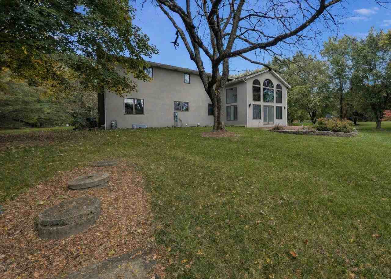 11531 Duncan Plains Rd - Photo 4 of 20