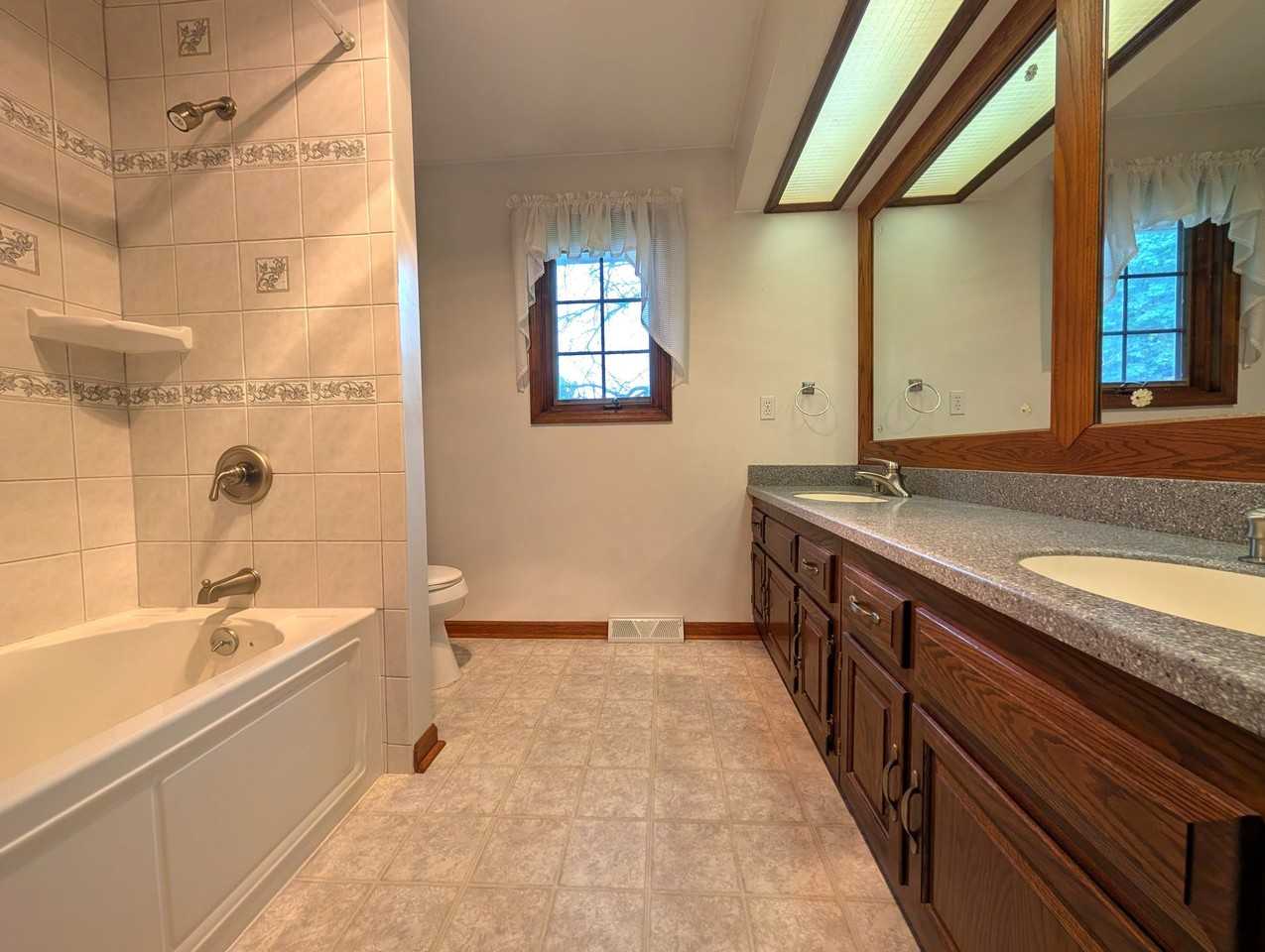 11531 Duncan Plains Rd - Photo 7 of 20
