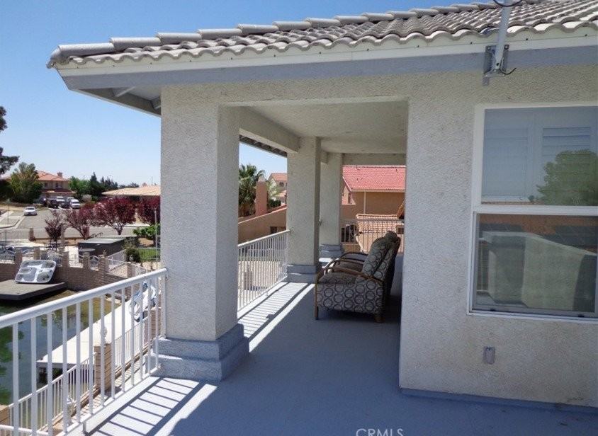 26223 Fleet Ln - Photo 2 of 10