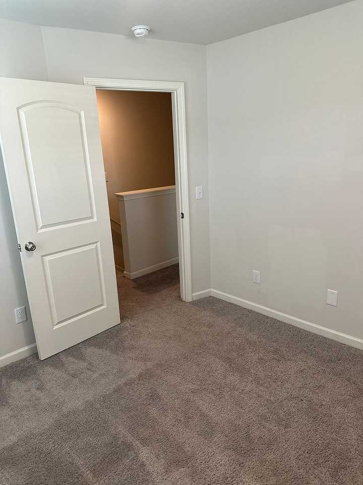 728 Quail Ln - Photo 4 of 20