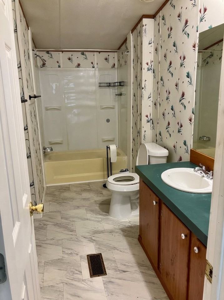 7701 Colony Rd #1 - Photo 7 of 10