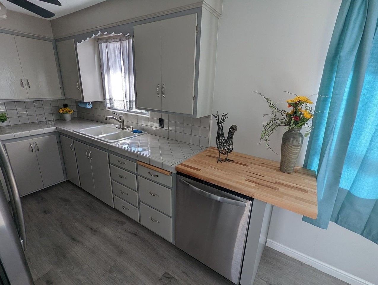 218 Wn - Photo 2 of 4