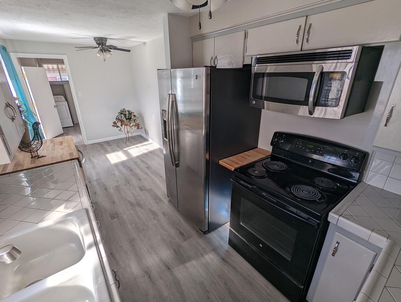 218 Wn - Photo 3 of 4