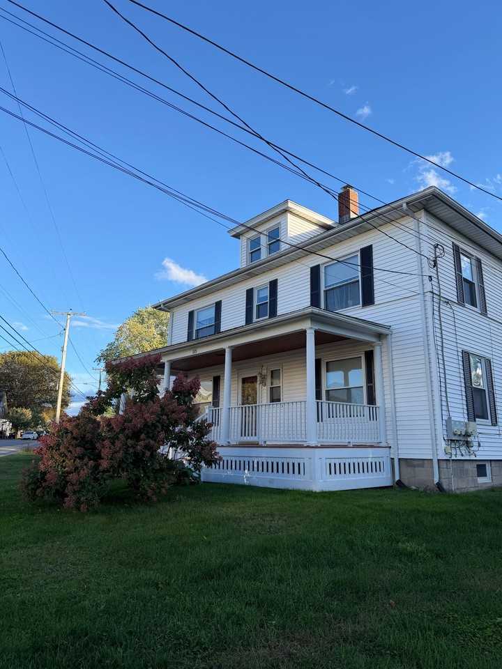 115 Seventh St #2