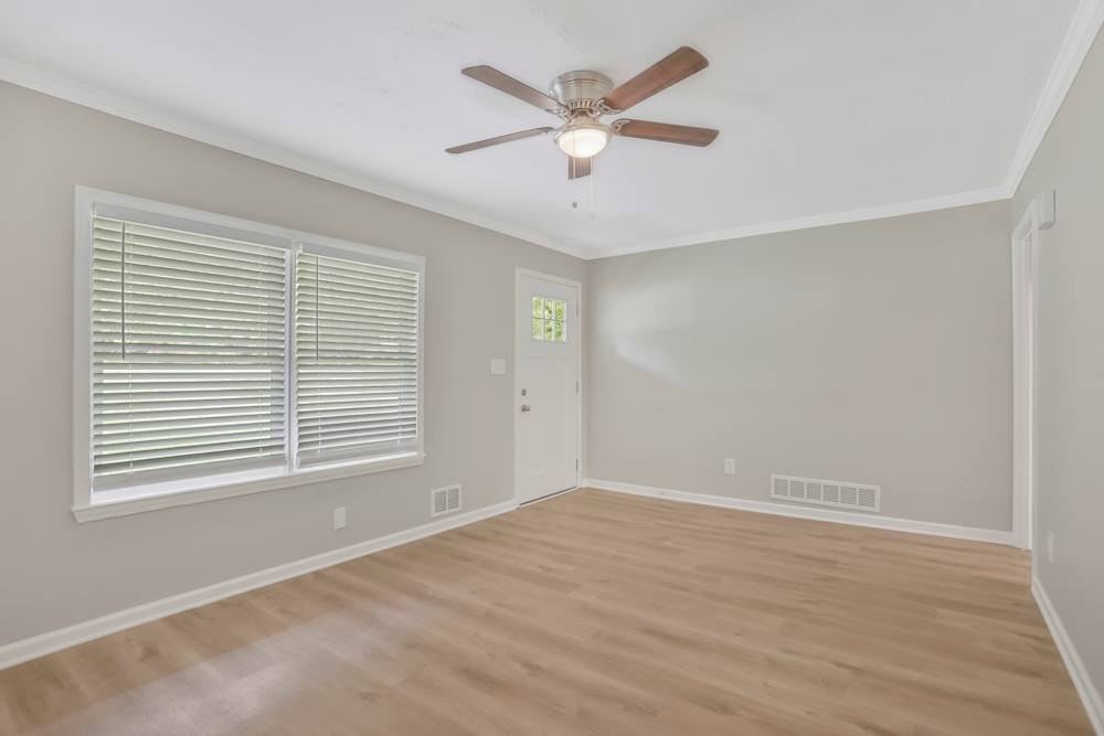 2343 Omaha Rd Sw - Photo 3 of 10
