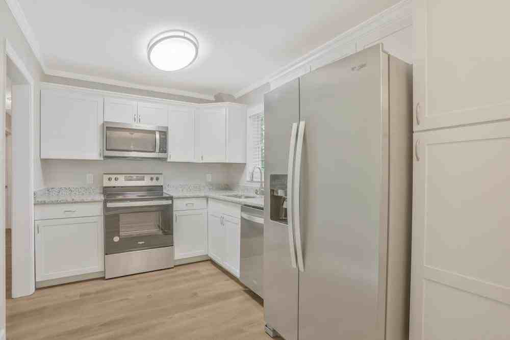 2343 Omaha Rd Sw - Photo 5 of 10