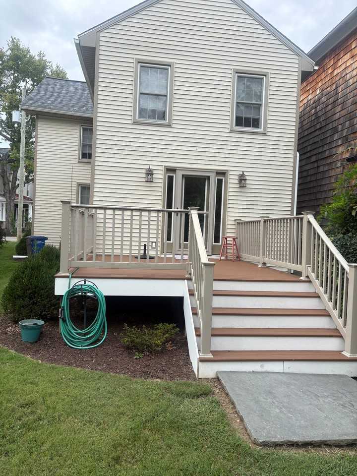 109 S Liberty St - Photo 2 of 8