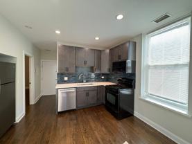 1421 N Rockwell St #2F - Photo 1 of 1