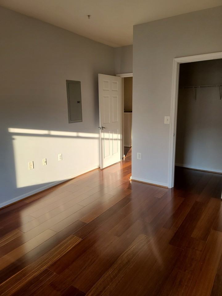 11371 Aristotle Dr #313 - Photo 5 of 7