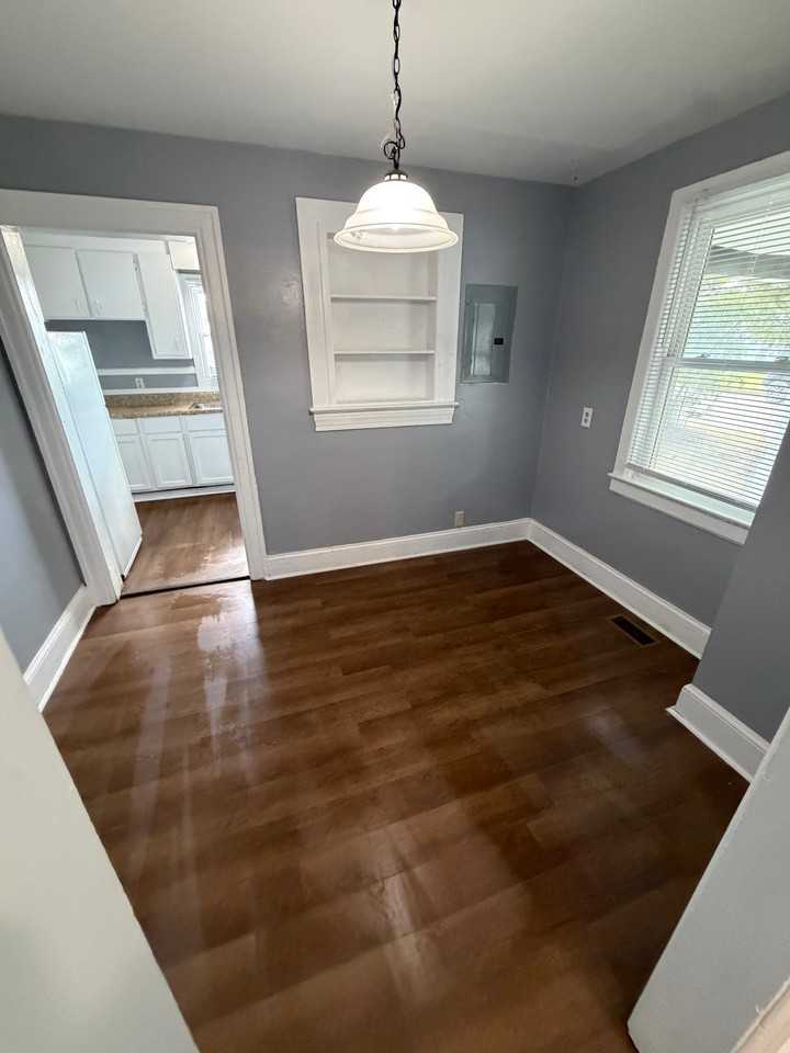 312 Bordeaux St - Photo 6 of 18
