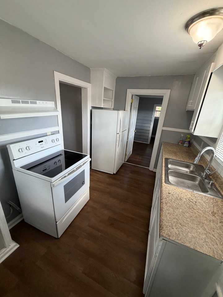 312 Bordeaux St - Photo 7 of 18