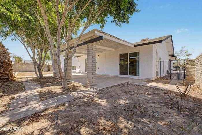 1403 E Minton Dr - Photo 5 of 20