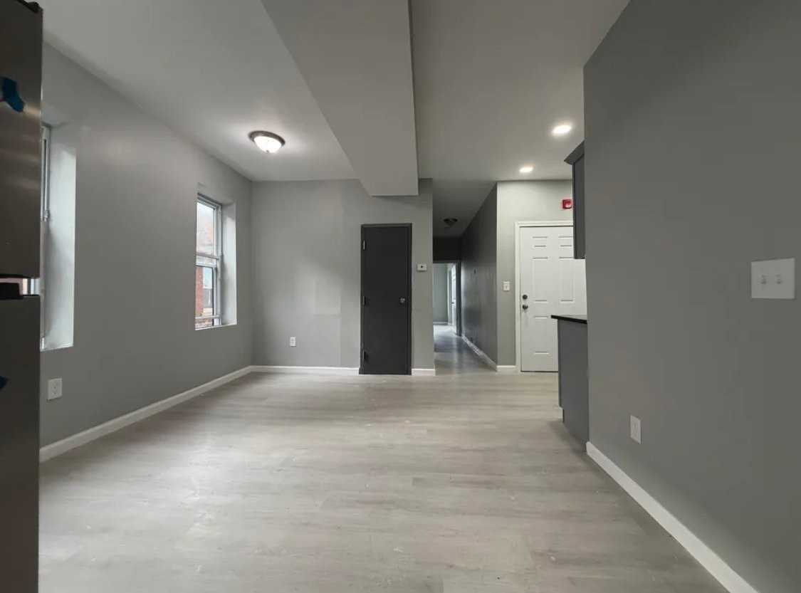 1597 Park St #1A - Photo 5 of 8