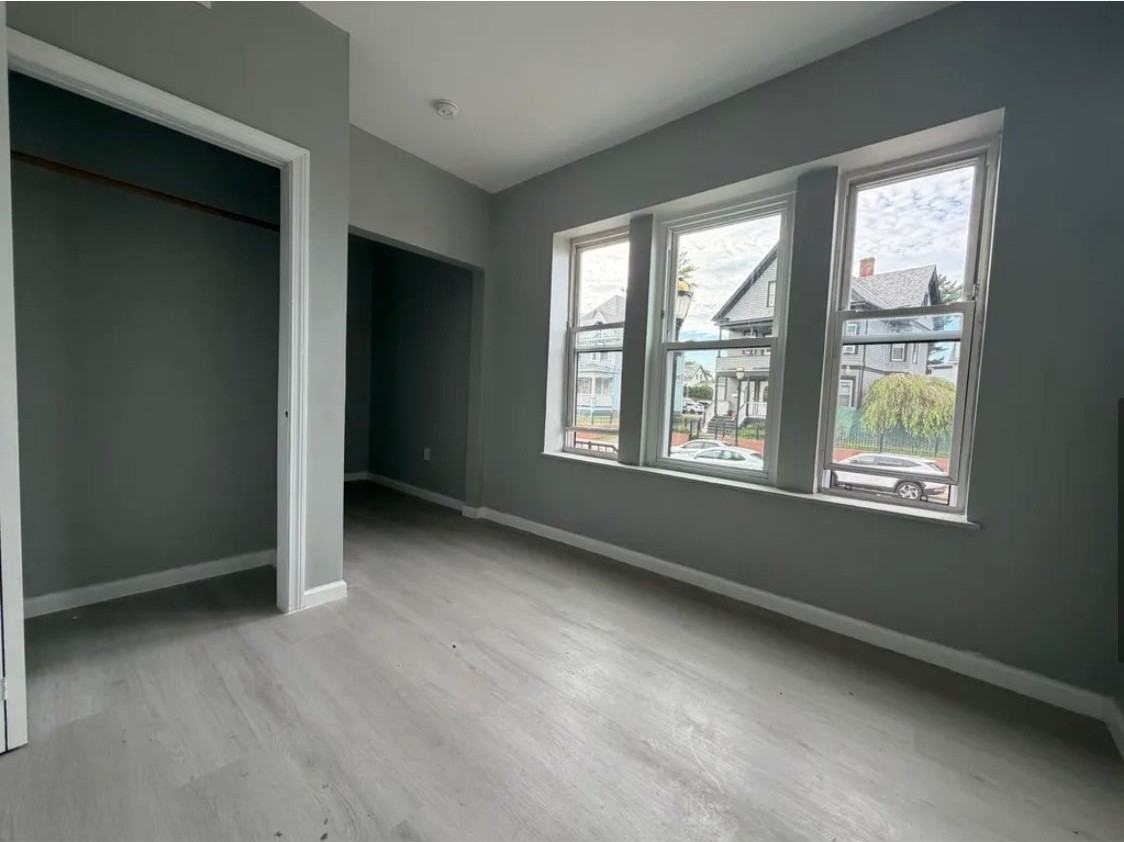 1597 Park St #1A - Photo 6 of 8