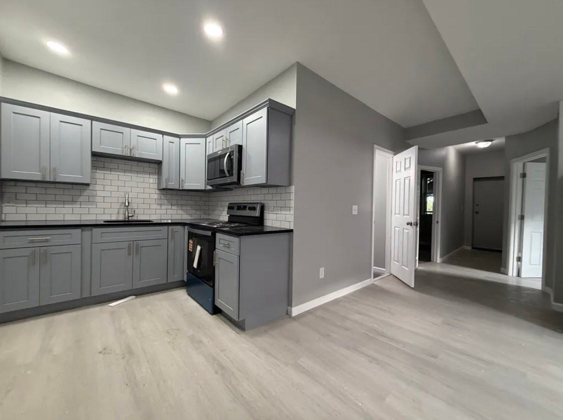 1597 Park St #1A - Photo 7 of 8