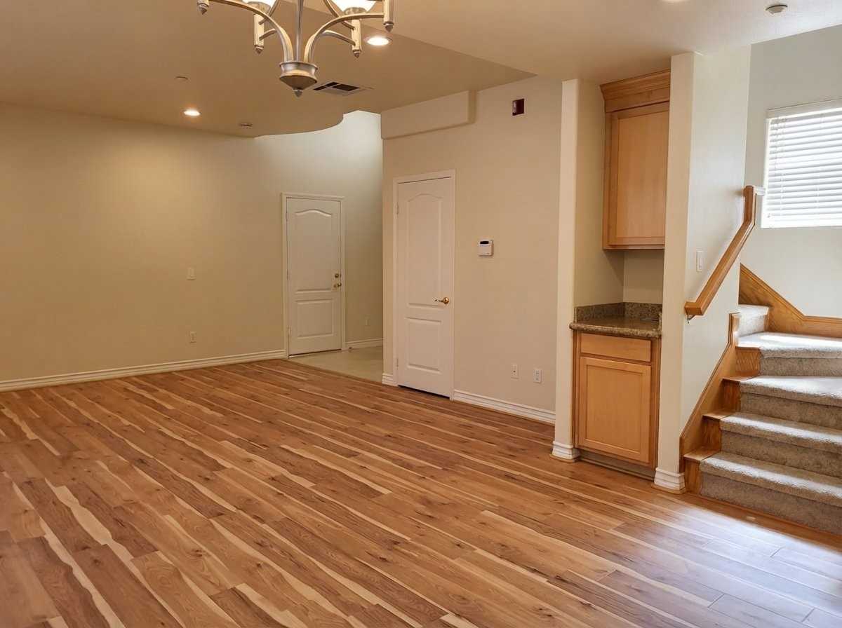 822 S Golden West Ave #B - Photo 4 of 20