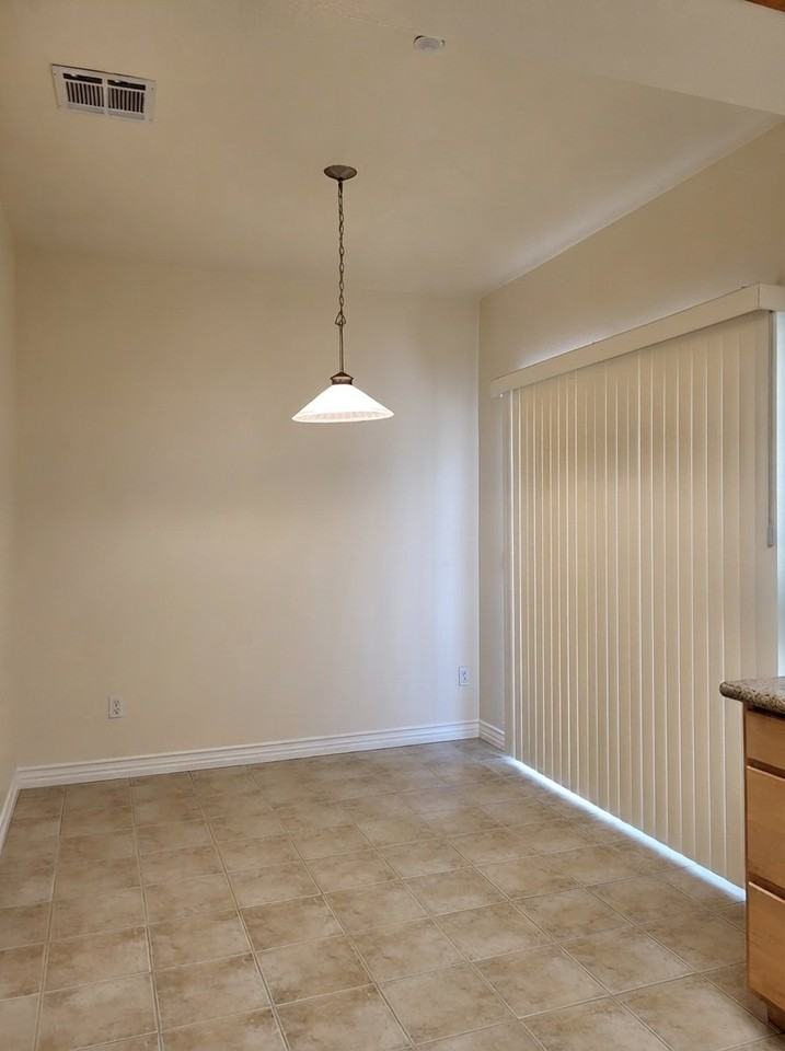 822 S Golden West Ave #B - Photo 6 of 20