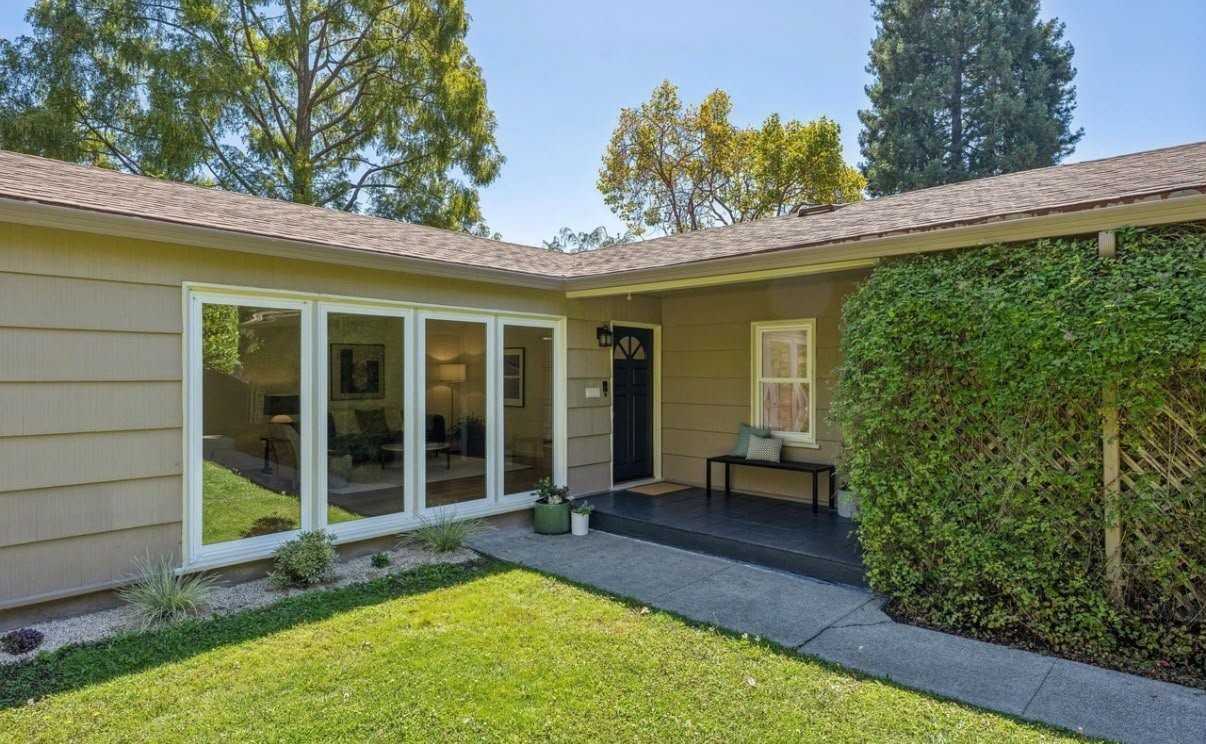 66 Arlington Ct - Photo 6 of 16