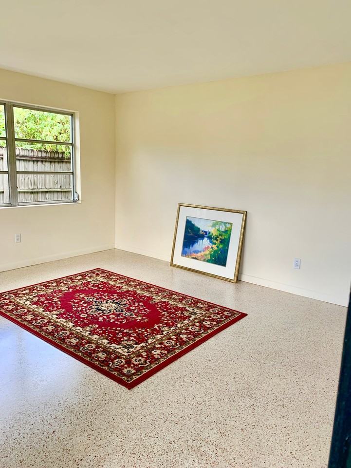 3331 Dryer Ave #3331 - Photo 5 of 9