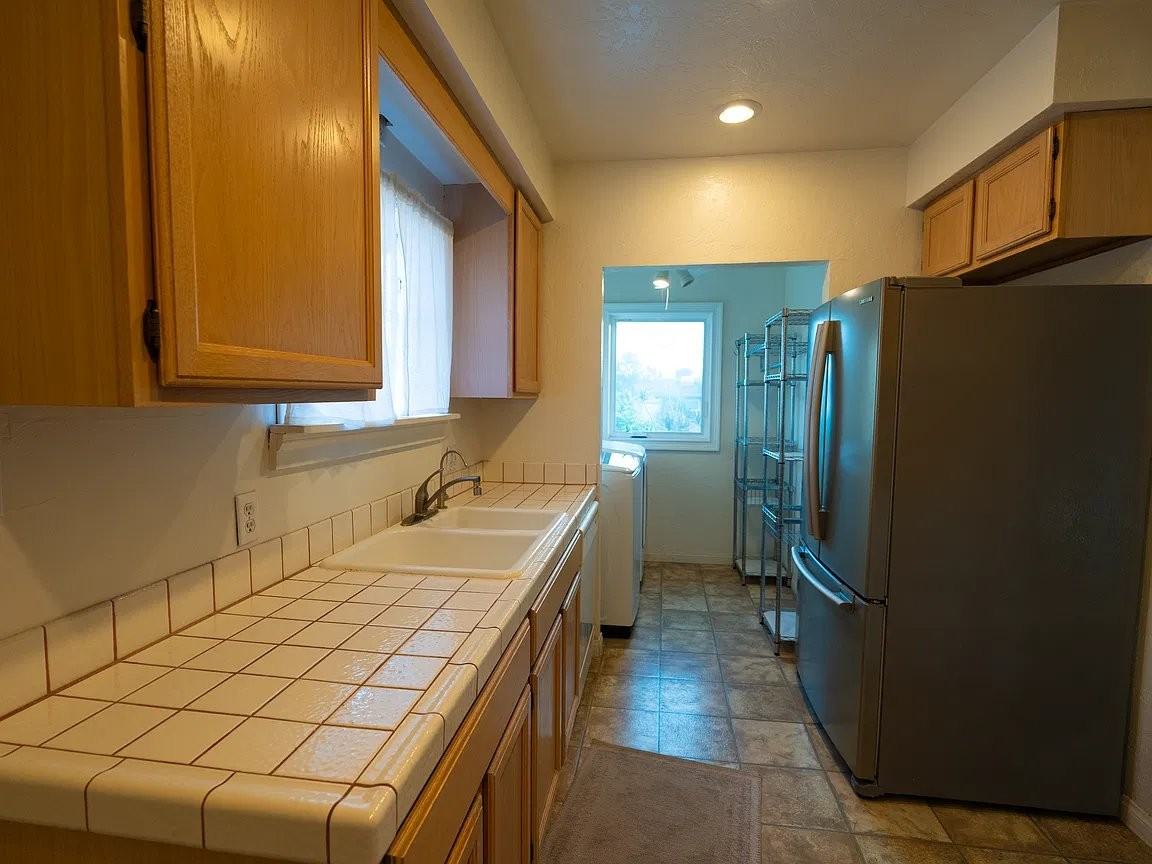 2137 248th St - Photo 4 of 7