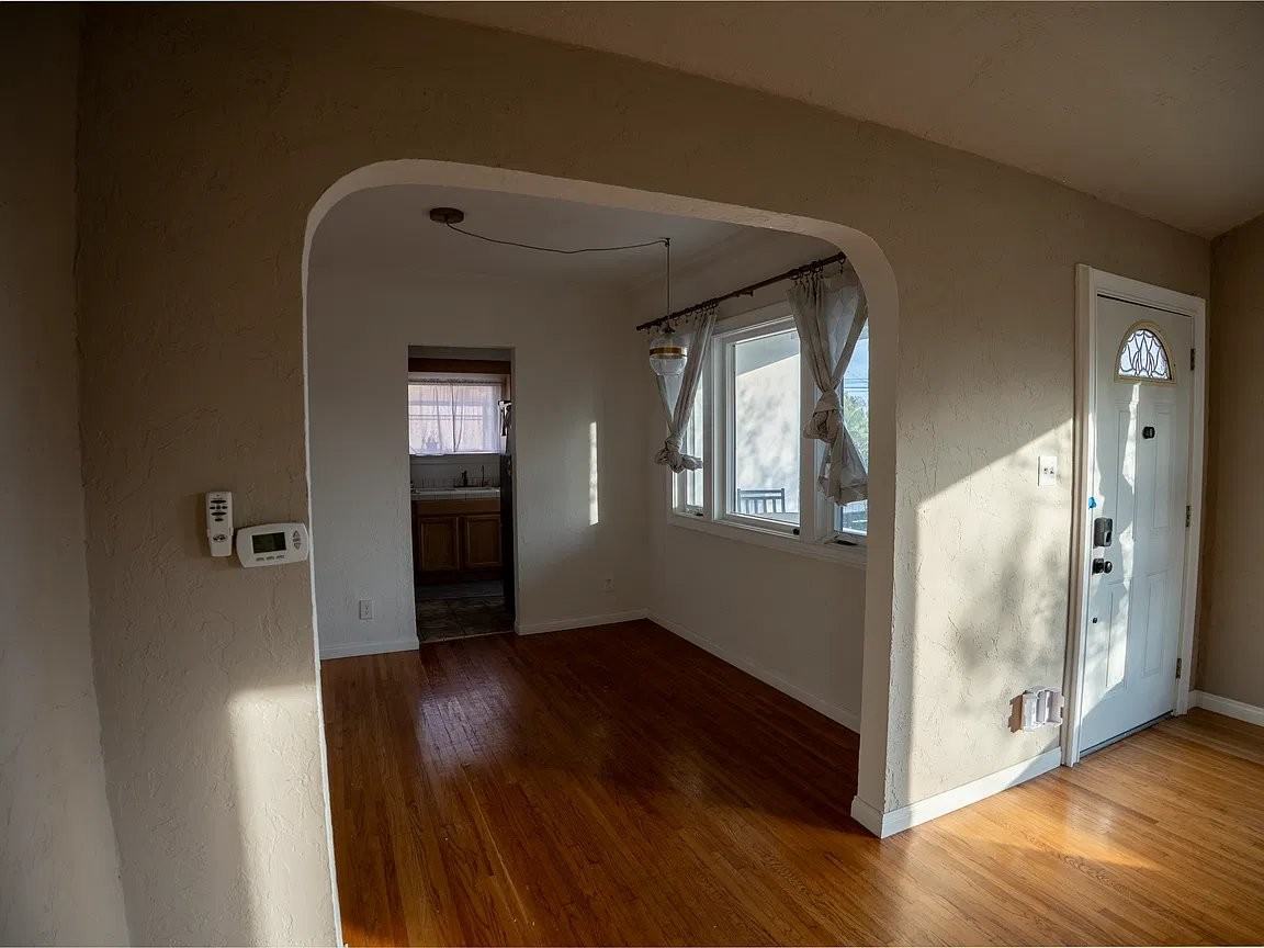 2137 248th St - Photo 5 of 7