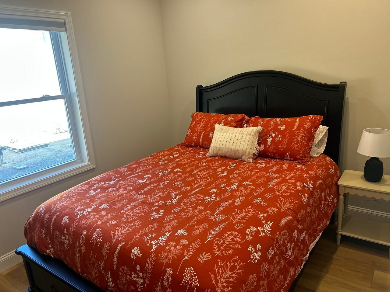 139 Elm St - Photo 3 of 10